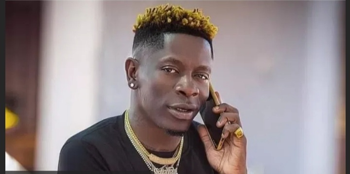 “I will rather throw money on the streets than pay tithes” – shatta wale