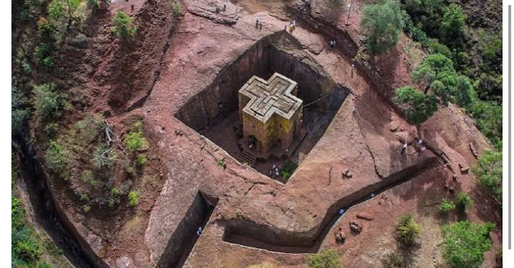 900-Year-Old Church Carved Downward Into A Huge Rock In Ethiopia (Photos)