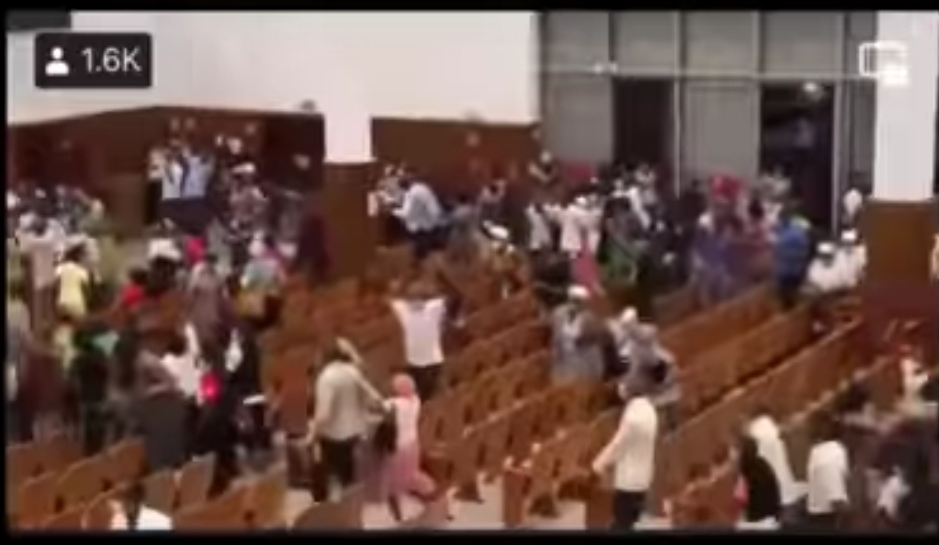 VIDEO: The people of Angola Rush into Church after been lockdown for 2 years